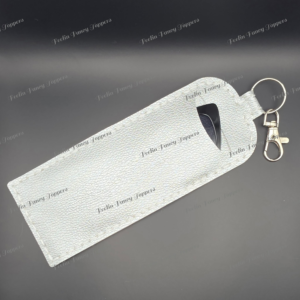#04 Sunnie Holder Keychain