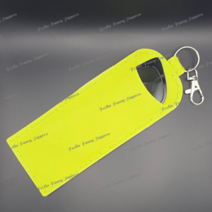#05 Sunnie Holder Keychain